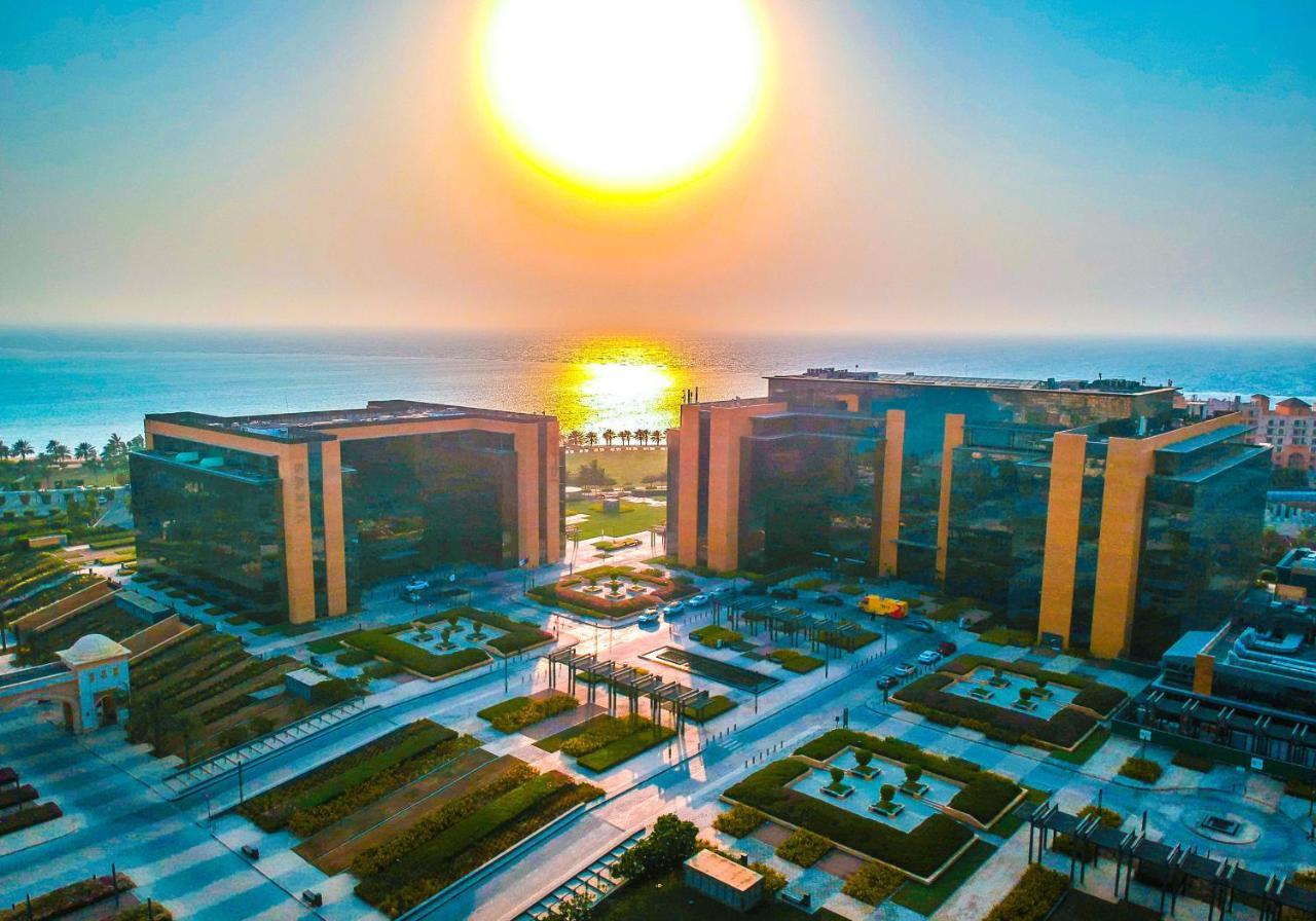 Views Hotel & Residences King Abdullah Economic City Екстер'єр фото