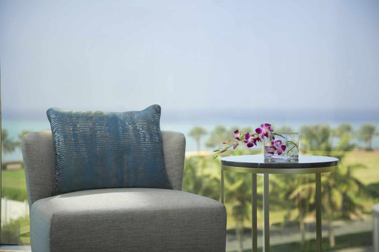 Views Hotel & Residences - Emaar King Abdullah Economic City Екстер'єр фото