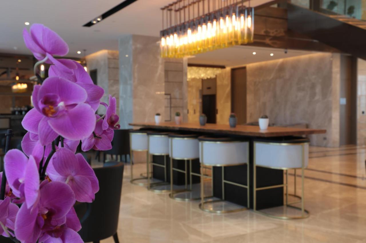 Views Hotel & Residences - Emaar King Abdullah Economic City Екстер'єр фото