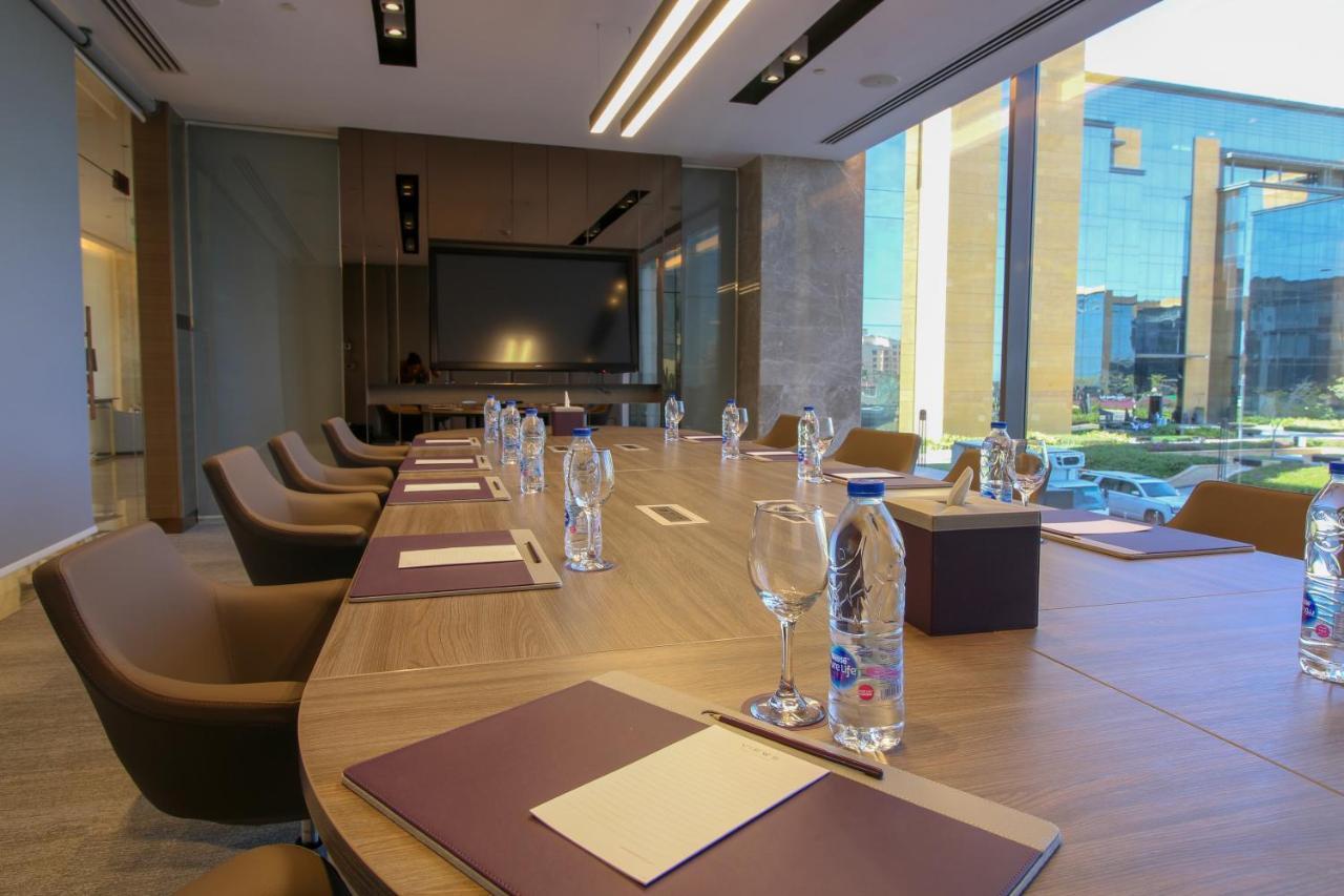 Views Hotel & Residences - Emaar King Abdullah Economic City Екстер'єр фото