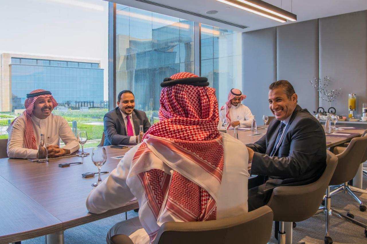 Views Hotel & Residences - Emaar King Abdullah Economic City Екстер'єр фото